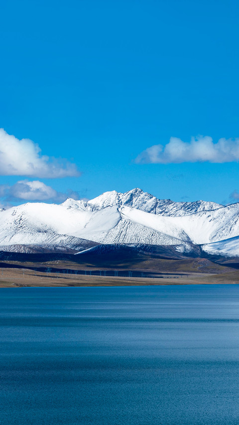 Scenery of Pumoyongcuo, Tibet, China preview