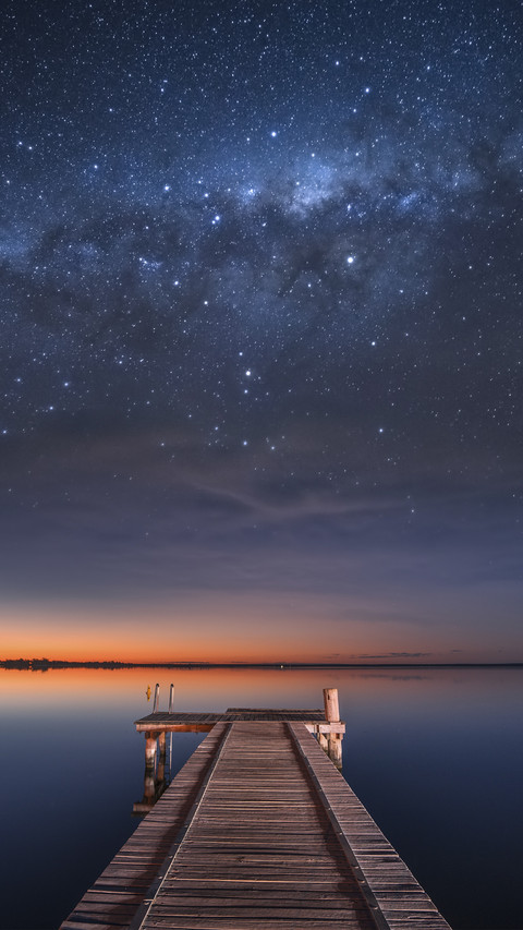 Stars at Lake Night preview